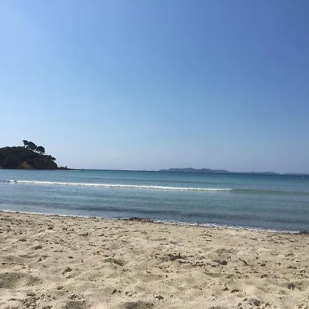 فندق مبيت وإفطار Atelierchic *